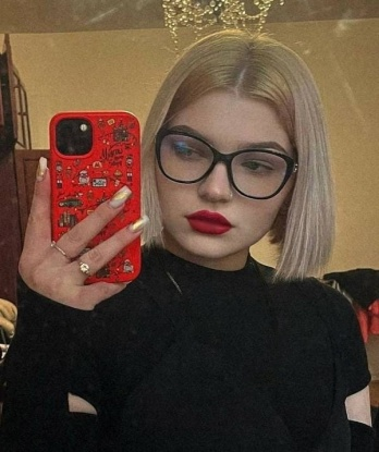 Услуги, которые я предлагаю, насыщены страстью и роскошью. Отдайся моим нежным прикосновениям и ощути девичий порыв. Со мной ты сможешь реализовать свои самые сокровенные фантазии. Фотографии в моем портфолио лишь намекают на то, что тебя ожидает. Мои клиенты остаются довольными и возвращаются ко мне снова и снова. Так что, не упускай возможность ощутить истинное наслаждение. Тебе стоит побывать в моих нежных объятиях. #⭐️💋🔥 Иришка